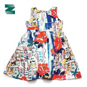 Línofinn kjóll með hringhálsi ermalaus prentun